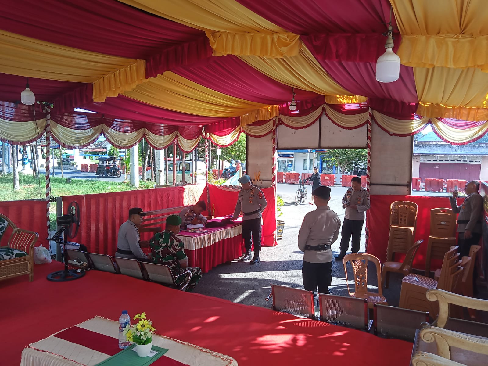 Keterlibatan Anggota Koramil 1315-01 Telaga Dukung Keamanan Hari Kedua Idulfitri 1447 H