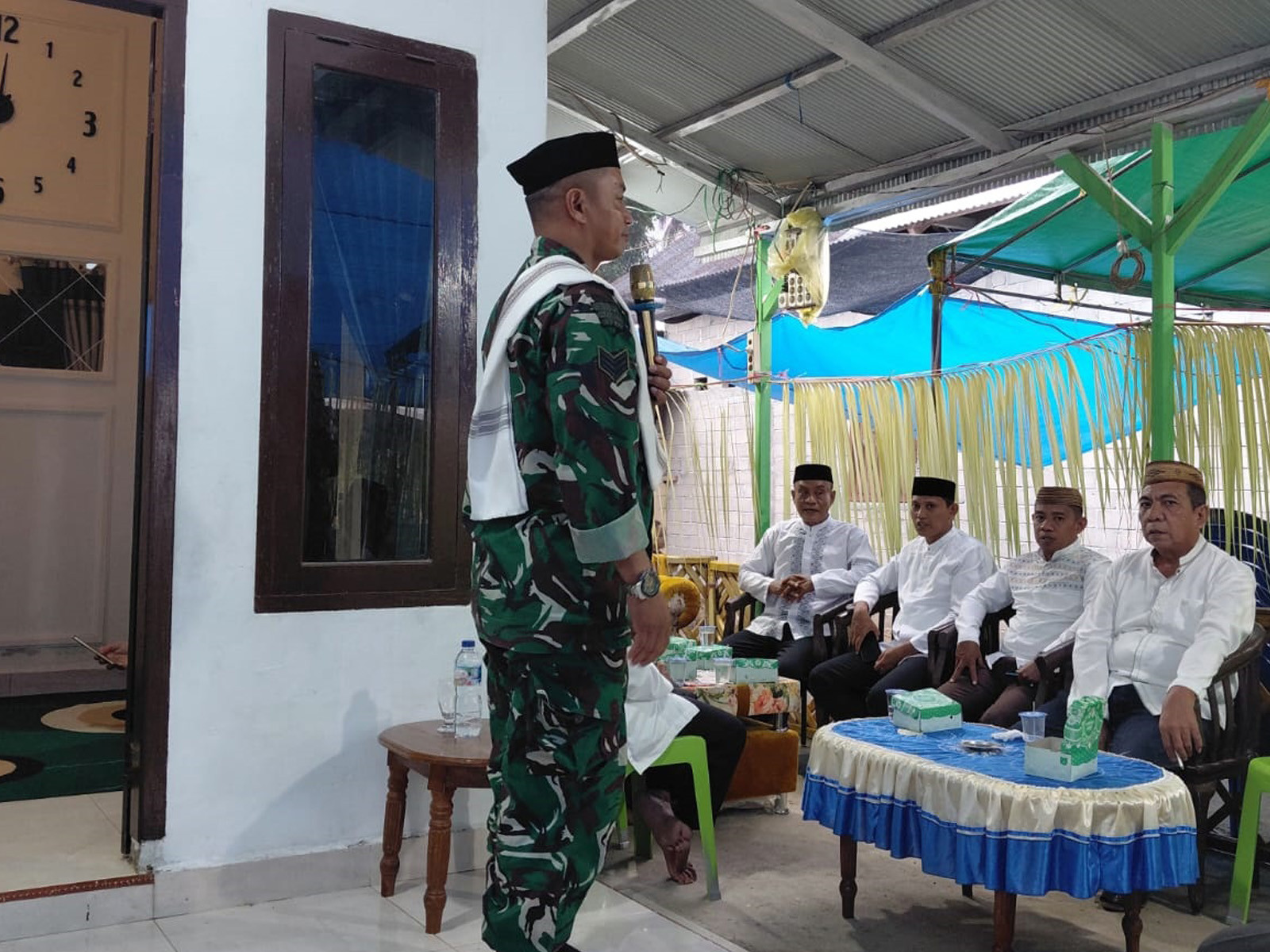 Takziah Hari Ketujuh Almarhumah Hawai Adam Berlangsung Khidmat, Babinsa Boliyohuto Hadir Sebagai Penceramah Utama